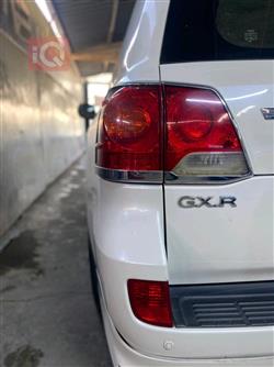 تۆیۆتا لاند کروزەر